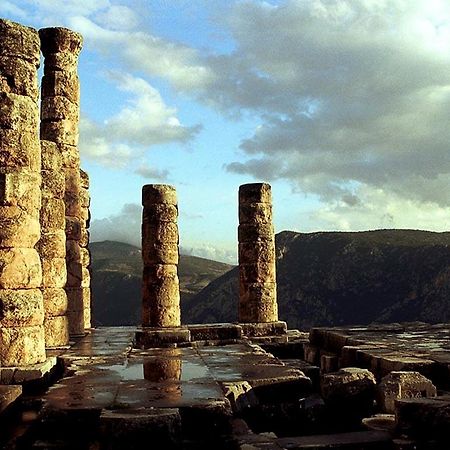 Delphi Palace 外观 照片